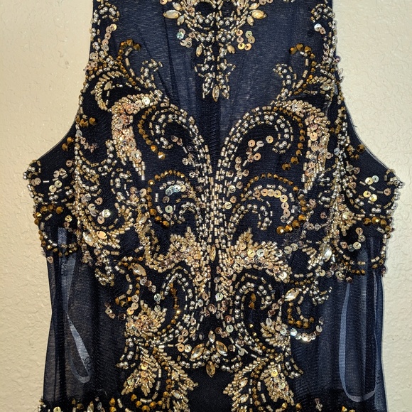 Elizabeth K Prom Dress - Picture 5 of 8